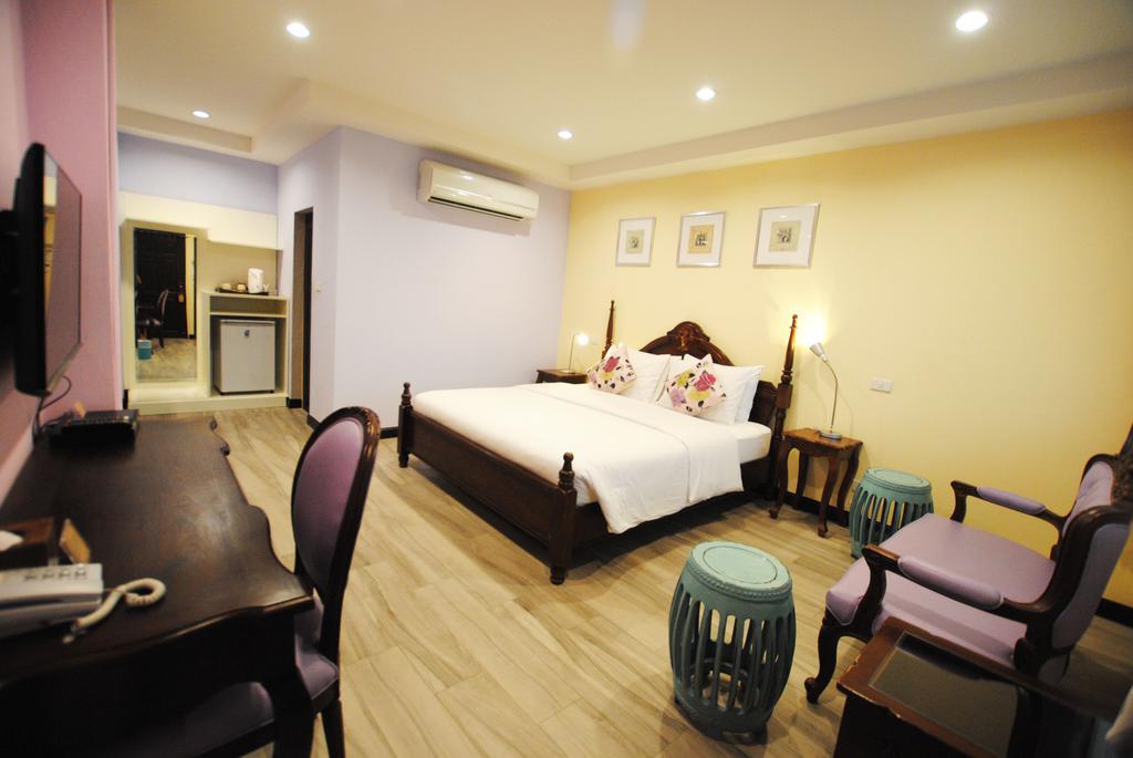 Focal Local Bed & Breakfast Μπανγκόκ Εξωτερικό φωτογραφία