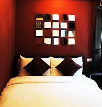 Focal Local Bed & Breakfast Μπανγκόκ Εξωτερικό φωτογραφία