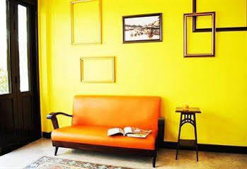 Focal Local Bed & Breakfast Μπανγκόκ Εξωτερικό φωτογραφία